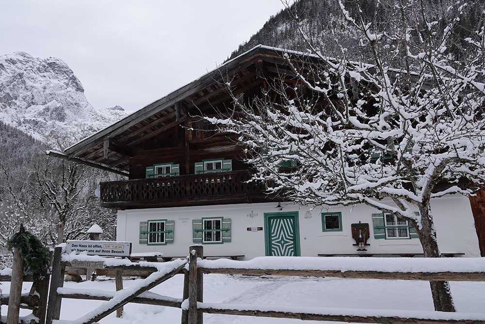 Klausbachhaus im Winter